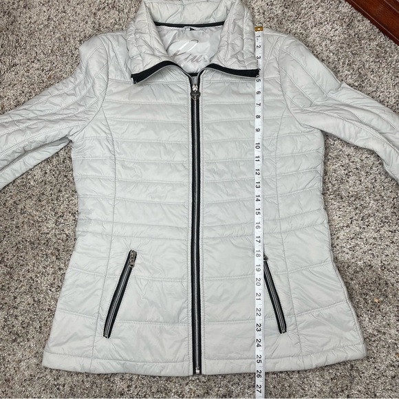 Guess Light Gray Full Zip Collared Puffer Jacket Small Winter Outerwear - Picture 9 of 10